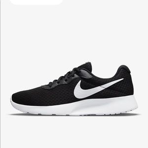 Nike Tanjun Running Shoes